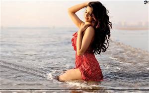 Gitanjali Singh strikes a mesmerising pose on the beach side